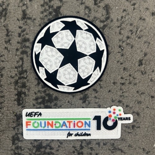Uefa lot écussons - lot,
