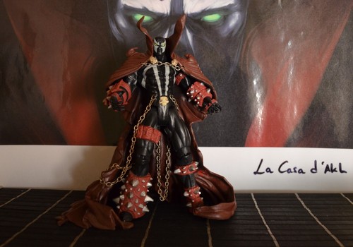 Figurine masked spawn - masked,