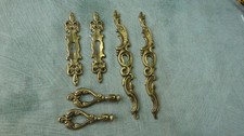 6 ornements bronze pour meubles anciens - 2 poignées - 4 entrées de serrures