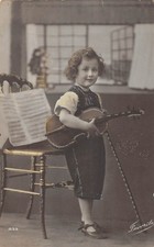 CPA FANTAISIE / REPRESENTANT UN ENFANT AVEC UN VIOLON / INSTRUMENT DE MUSIQUE