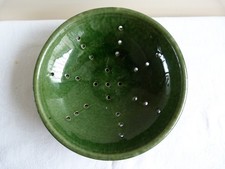 Assiette faisselle en terre cuite vernissée verte 20 cm - Sud de la France