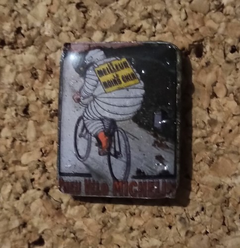 Pin bonhomme michelin pneu - bonhomme,