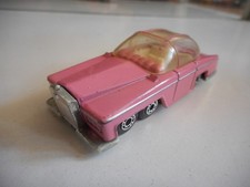 Voiture rose de Lady Penelope