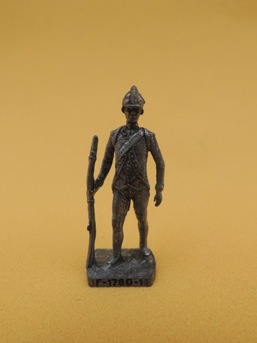 Kinder surprise soldat - -,