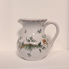 Pichet ancien en faïence –