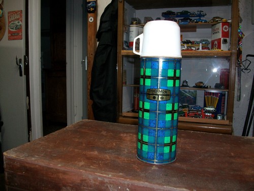 Ancienne bouteille thermos