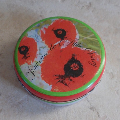 Ancienne petite boite jouvence - ancienne,