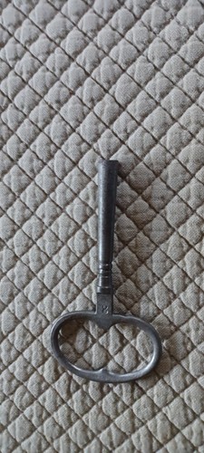 Cle horloge 8 - n°,