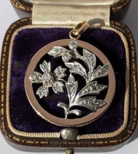 Superbe pendentif Art Nouveau