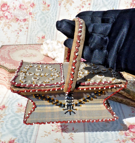 Ancien petit panier ouvrage - panier, à