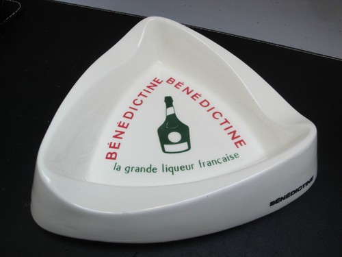Cendrier bénédictine - cendrier,