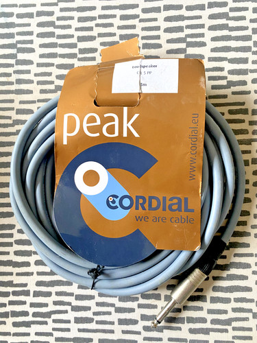 Cable pro haut parleur - haut,