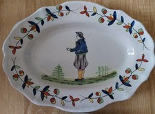 PAIRE DE PLATS OVALES SIGNÉS