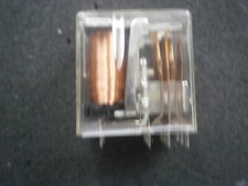 Relais  miniature - bobine 14 Volts DC 6 contact RT   100 V-2 Amp-30 Watts 6RT