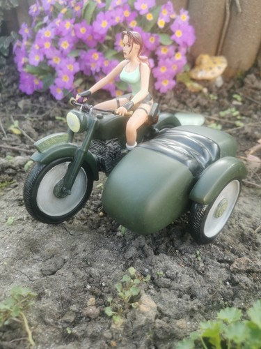 Side car lara - side, croft