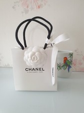 CHANEL Petit Sac Shopping