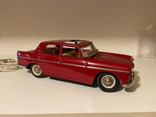 JOUSTRA PEUGEOT 404 ÉCHELLE 1/18,EN TOLE  IDEM GAMA ICHIKO ARNOLD JEP