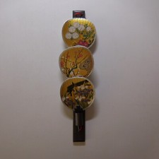 N23.333 Japon Asie art déco fleur or 3 éventails miniatures support mural