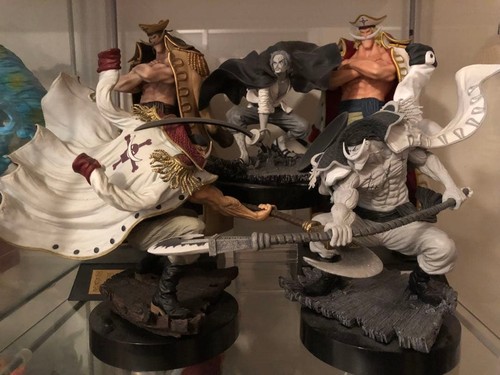 Lot cinq figurines - lot,
