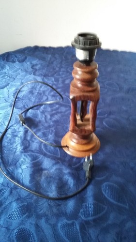 Ancien pied lampe - en, bois