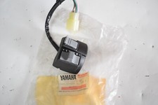 Comodo gauche YAMAHA BOOSTER  BWS ORIGINAL  1997-98 ref: 4CU-H3976-00