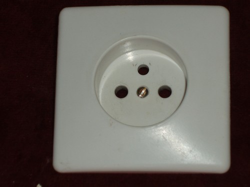 Plaque recouvrement prise - 1,