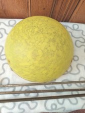  VASQUE  EN PÂTE DE VERRE JAUNE ART DÉCO AVEC MONTURE