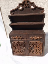 Ancien vaisselier de poupée en bois