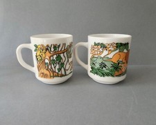 2 mugs Arcopal France, décor lions, vintage des années 90, le roi lion ? No2