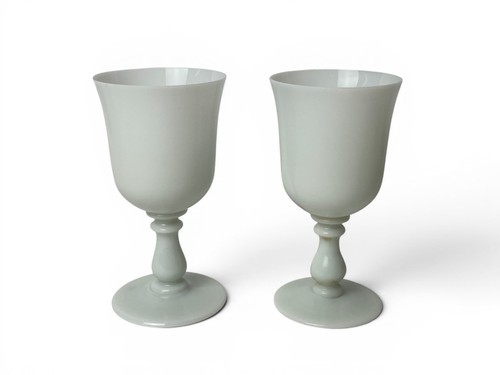 Paire verres sur pied - , en