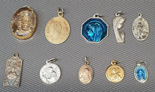 Lot de 10 médailles