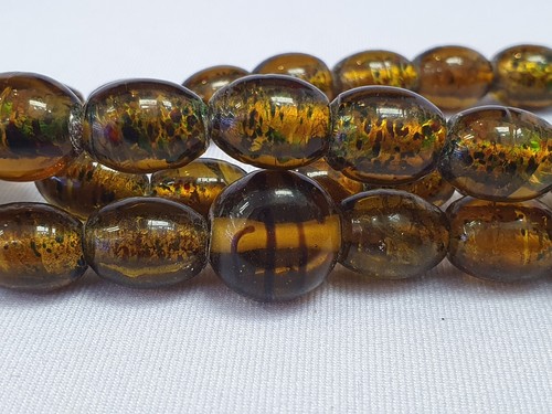 Perles anciennes verre - en,