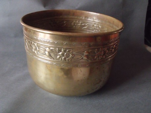 Ancien cache pot laiton - en,