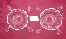 Deux coupelles avec pampilles