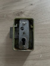 Ancienne Serrure, Boîte Aux Lettres Jaune Laposte Dejoie