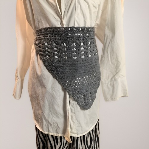 Foulard gris oversize triangle