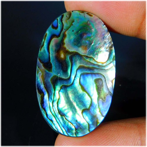 80cts cabochon ovale - 38.80cts.,