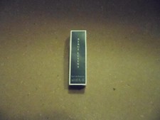Serge Lutens Vaporisateur  1 ml   avec boite " Féminité du bois  "