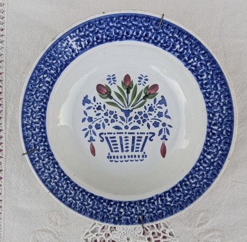 Ancienne assiette creuse