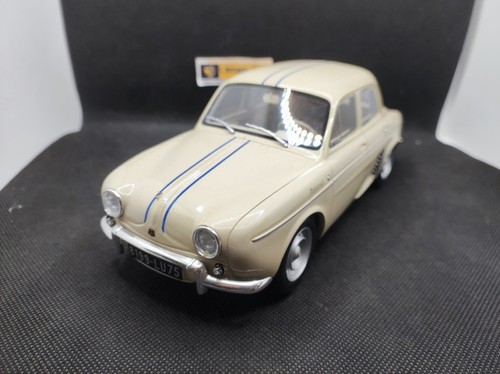 Renault dauphine - ▄▀▄,