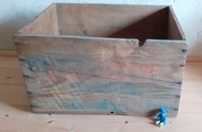 caisse de transport 53x38xH32 vin Henri Maire bois ancienne rangement vinyles?