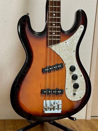 Basse électrique aria - électrique,