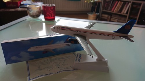 Plastic airworld defunct - (defunct, uk