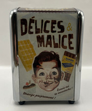 Distributeur de serviettes