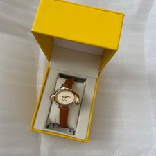 Montre type visage POM POM