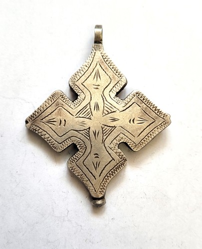 Ancien pendentif croix