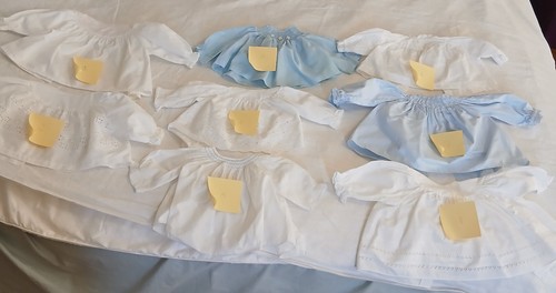 Brassières bebe poupon - brassières,