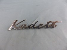 OPEL KADETT ancien emblème logo sigle monogramme hayon coffre en aluminium