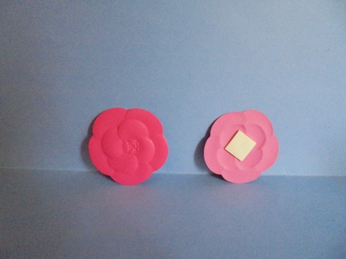 Chanel carte camelia - chanel,