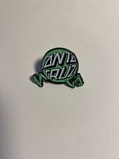 Pin's SANTA CRUZ skate rare